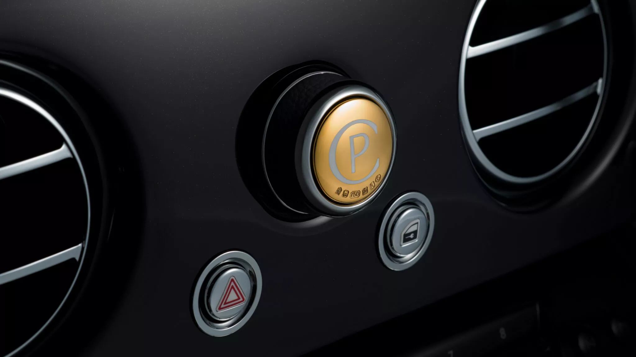 رولزرويس تحتفل بمئوية فانتوم بطرح إصدار حصري جداً بداخلية مدهشة 20