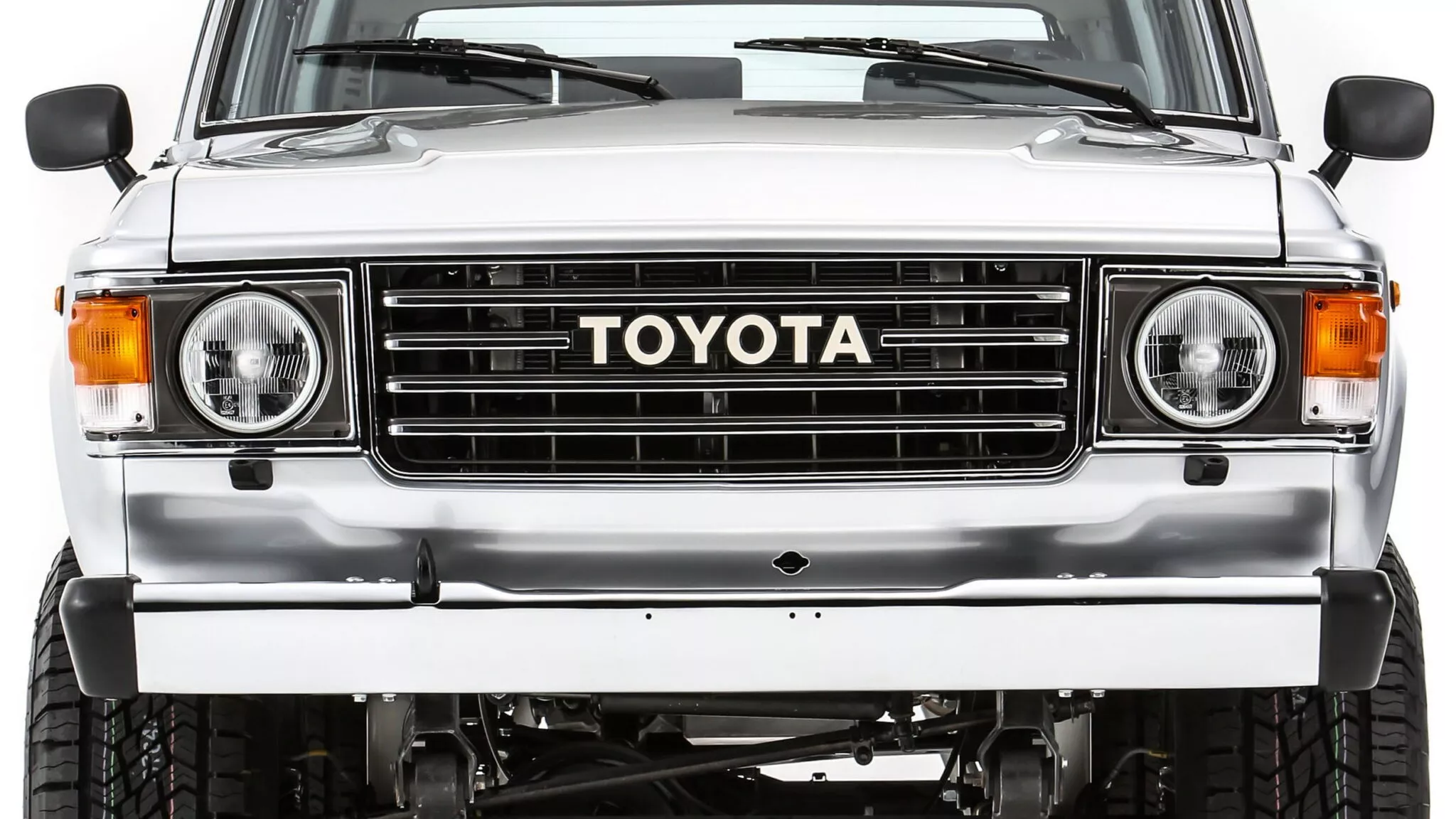 تويوتا تكشف عن لاندكروزر اختبارية تجمع بين تصميم الماضي وتقنيات المستقبل 8