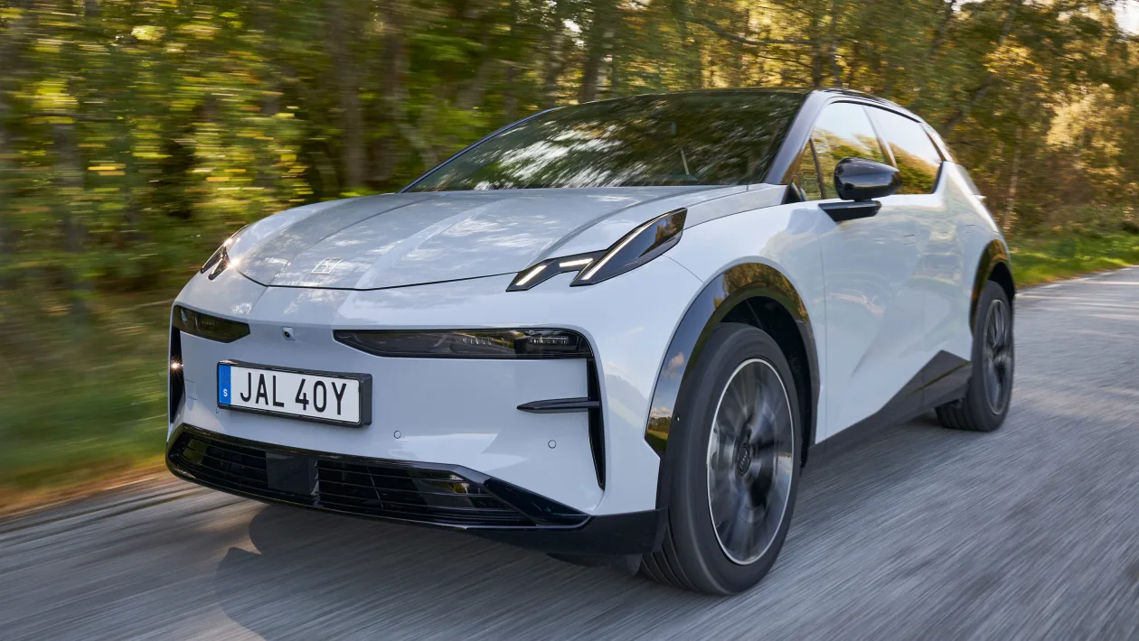 زيكر X 2025 في عالم الأرقام.. سرعة وأمان وتكنولوجيا 1