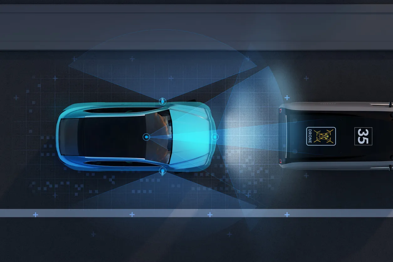 أنظمة ADAS في السيارات: كيف تجعل القيادة أكثر أماناً وراحة؟ أنظمة ADAS في السيارات: كيف تجعل القيادة أكثر أماناً وراحة؟ 1