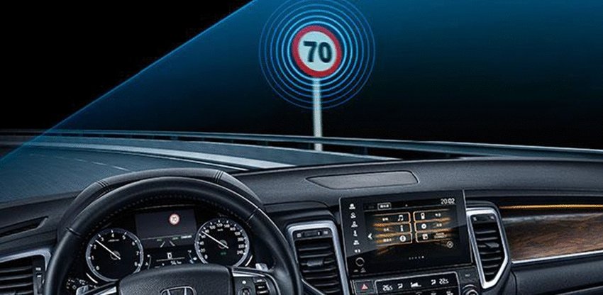 أنظمة ADAS في السيارات: كيف تجعل القيادة أكثر أماناً وراحة؟ أنظمة ADAS في السيارات: كيف تجعل القيادة أكثر أماناً وراحة؟ 5