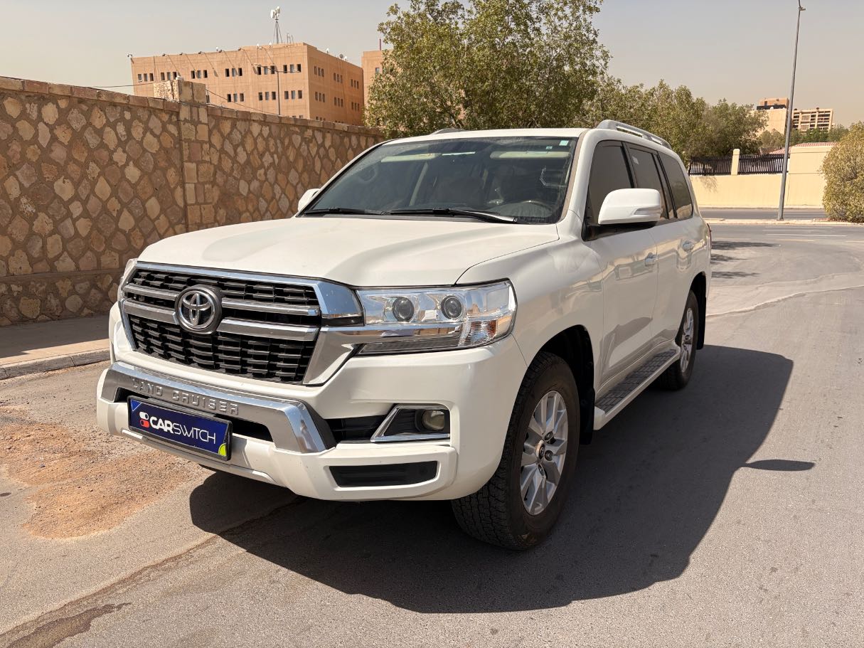 سيارات الدفع الرباعي: رمز القوة والهيبة في المجتمع السعودي 1