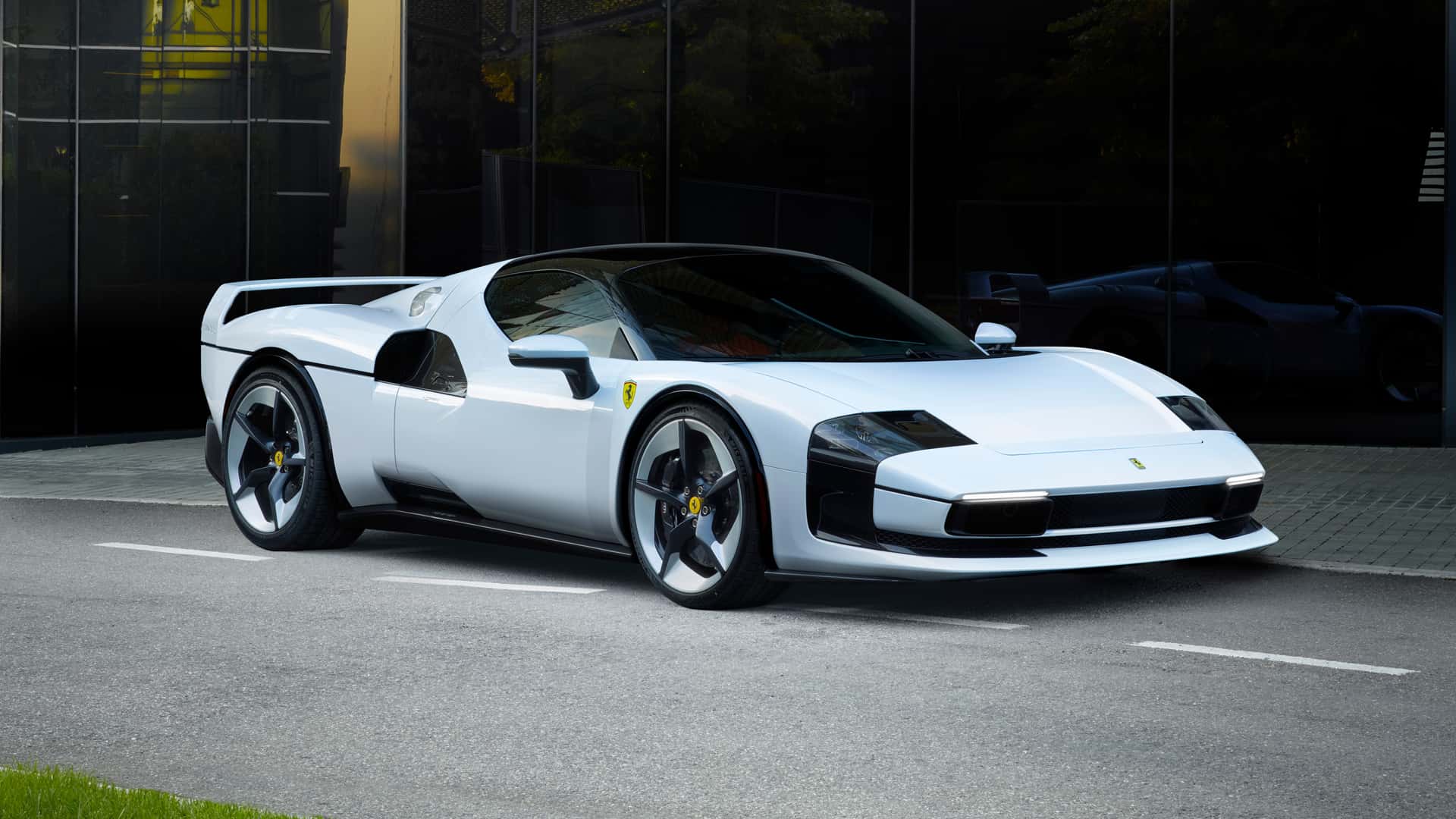 فيراري تعيد إحياء أسطورتها F40 في إصدار خاص حصري جداً 3