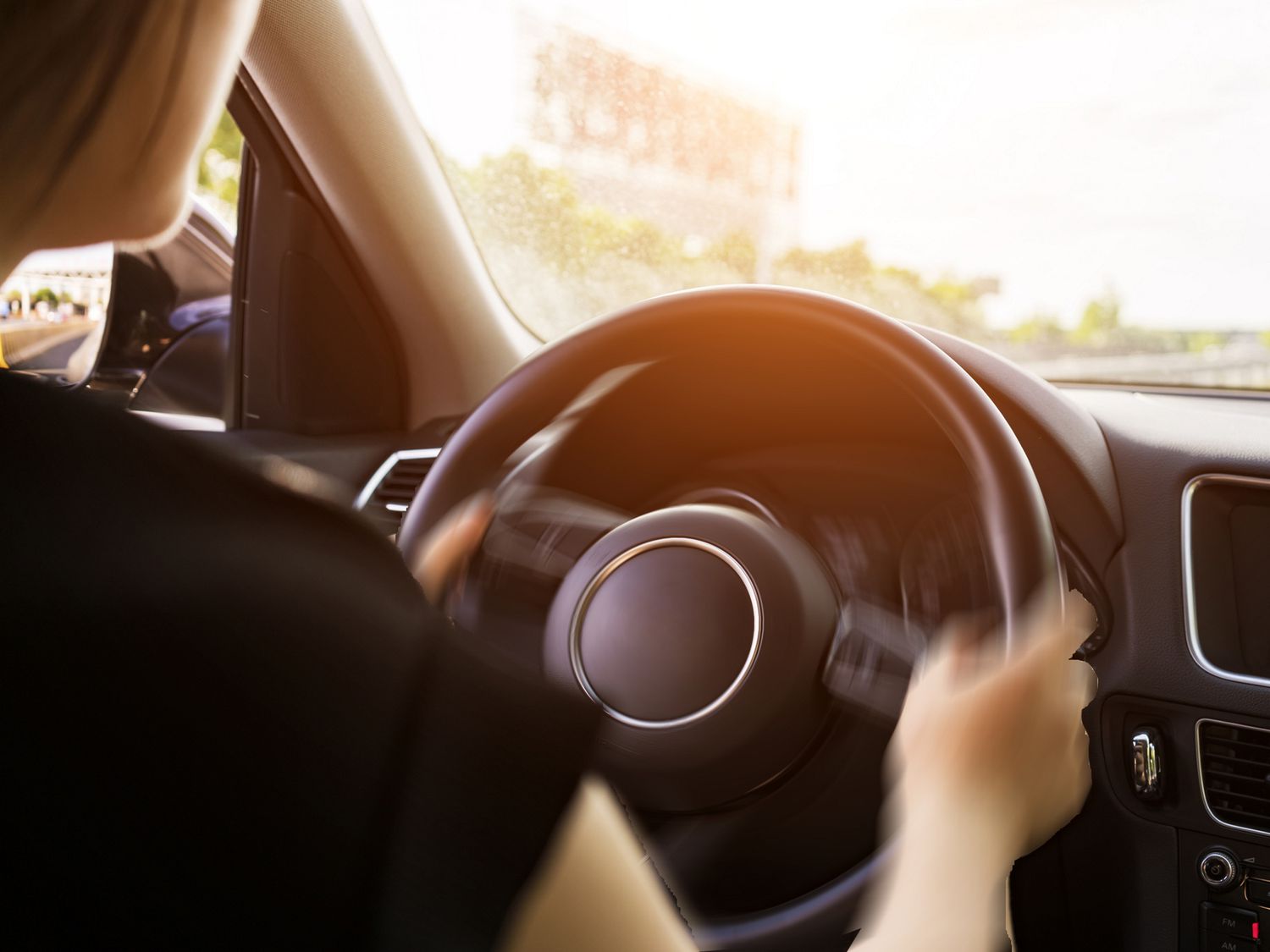 علامات تشير إلى بداية تلف علبة الدركسون في سيارتك علامات تشير إلى بداية تلف علبة الدركسون في سيارتك 3