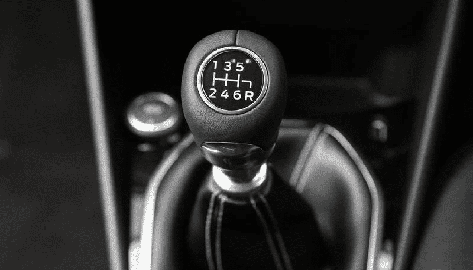 سيارتك "مكتومة"؟ 7 أسباب شائعة وراء مشكلة ضعف عزم السيارة وحلولها سيارتك "مكتومة"؟ 7 أسباب شائعة وراء مشكلة ضعف عزم السيارة وحلولها 5