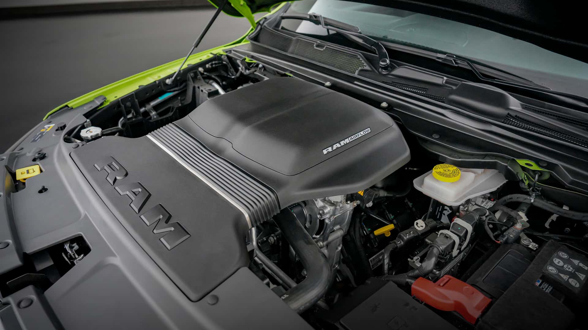 رام تكشف عن بيك أب اختبارية جديدة للاحتفال بعودة محرك هيمي V8 الأسطوري رام تكشف عن بيك أب اختبارية جديدة للاحتفال بعودة محرك هيمي V8 الأسطوري 10