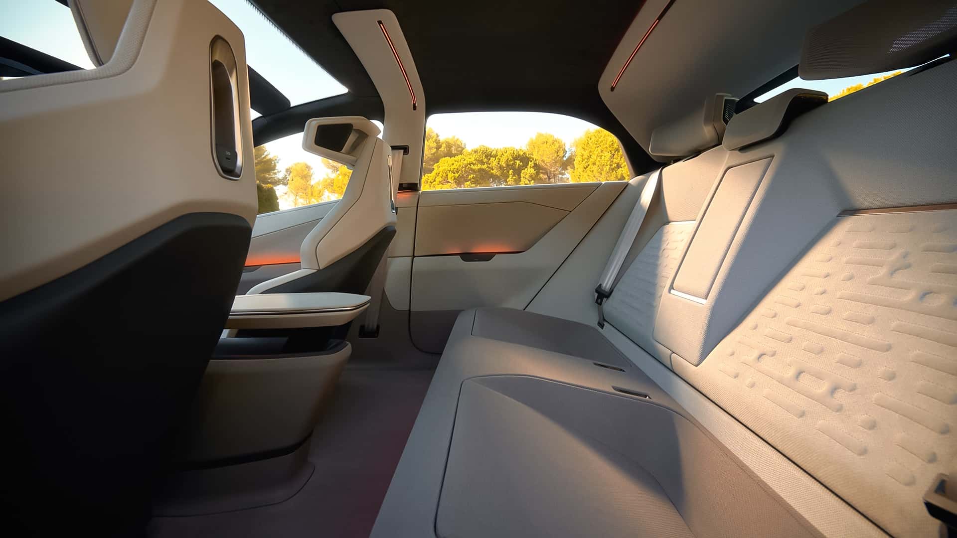 تويوتا تدشن كورولا اختبارية بلغة تصميم جديدة كلياً تمهيداً لطرحها في 2027 تويوتا تدشن كورولا اختبارية بلغة تصميم جديدة كلياً تمهيداً لطرحها في 2027 19