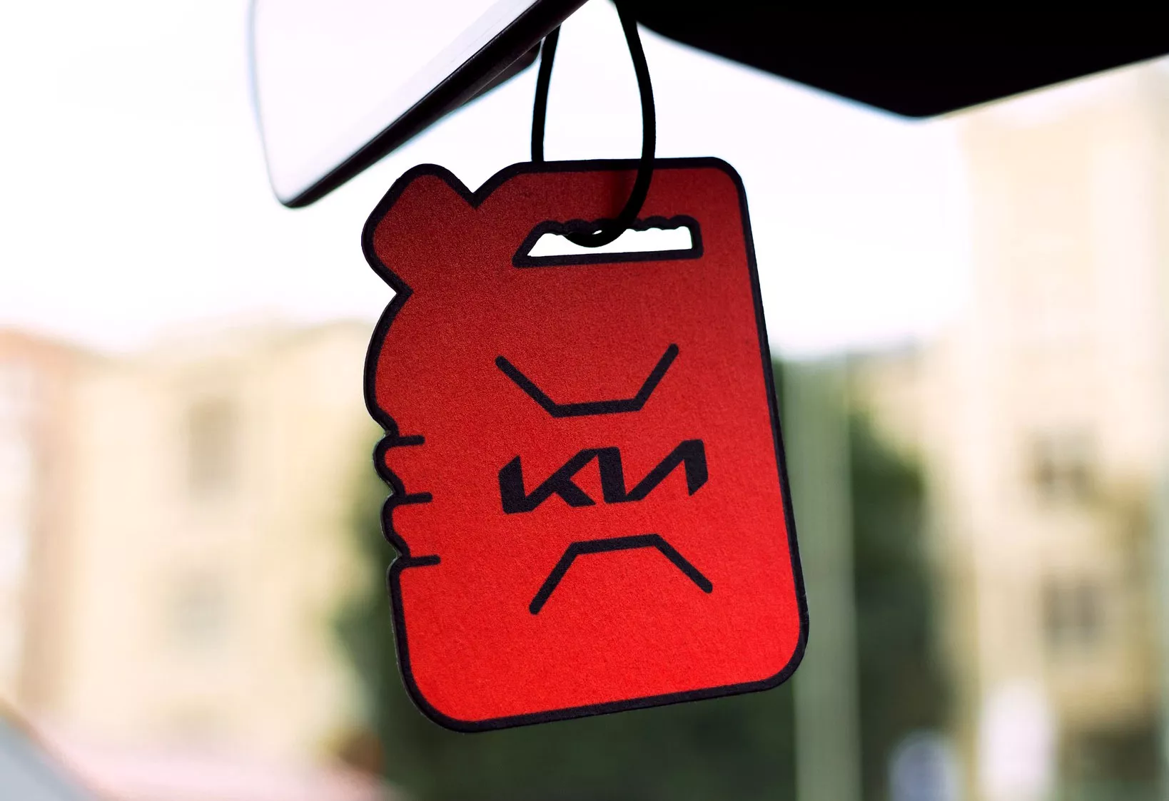 كيا تطلق معطر برائحة البنزين لتشجيع السائقين على التحول الكهربائي كيا تطلق معطر برائحة البنزين لتشجيع السائقين على التحول الكهربائي 2