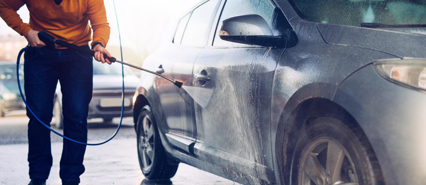 أفضل أوقات غسل السيارة في أجواء السعودية لتفادي تلف الطلاء 3