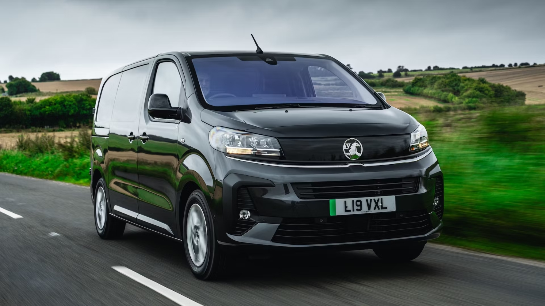 سعر اوبل فيفارو لايف 2025 2