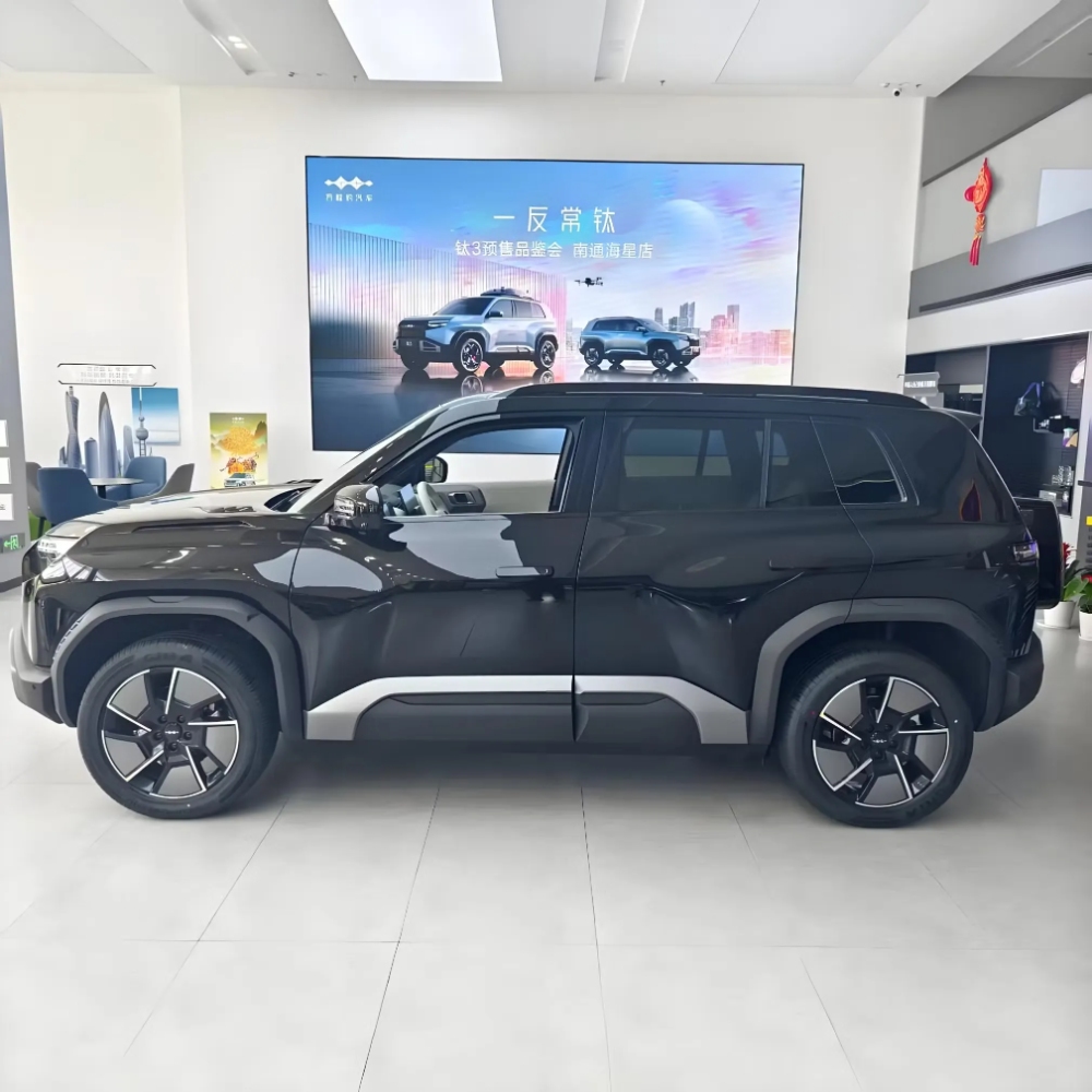 بي واي دي BYD ليوبارد 3 2025.. سيارة المستقبل تخطف الأنظار بي واي دي BYD ليوبارد 3 2025 17