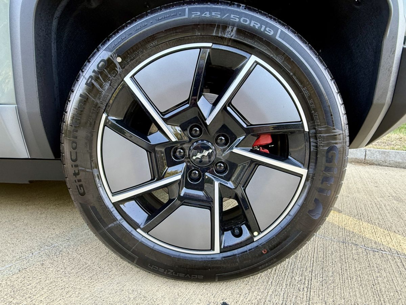 بي واي دي BYD ليوبارد 3 2025.. سيارة المستقبل تخطف الأنظار بي واي دي BYD ليوبارد 3 2025 35