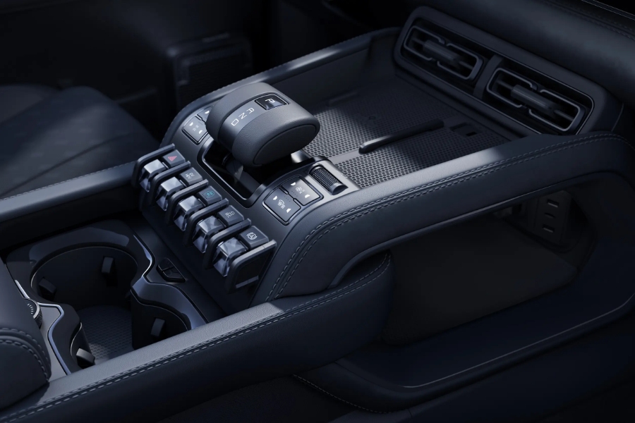 بي واي دي BYD ليوبارد 5 2025.. أداء كهربائي فاخر قادم من المستقبل بي واي دي BYD ليوبارد 5 2025 22