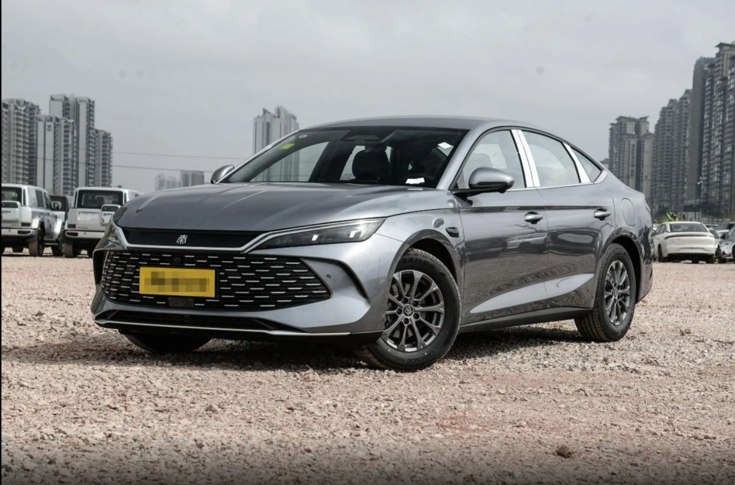 صور بي واي دي تشين ال 2025..جمال هادئ يخبئ طاقة جامحة صور بي واي دي تشين ال 2025 10