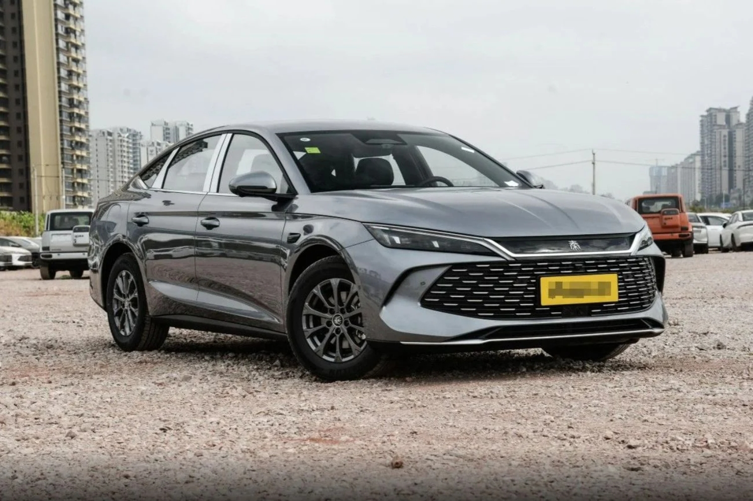 صور بي واي دي تشين ال 2025..جمال هادئ يخبئ طاقة جامحة صور بي واي دي تشين ال 2025 14