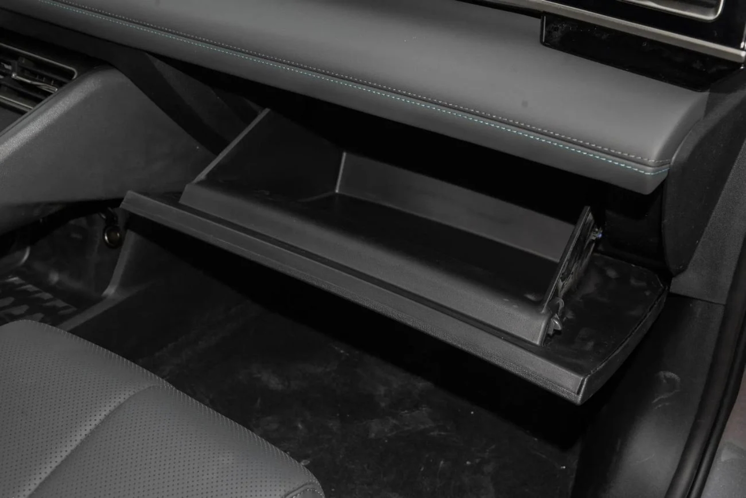 صور بي واي دي تشين ال 2025..جمال هادئ يخبئ طاقة جامحة صور بي واي دي تشين ال 2025 18