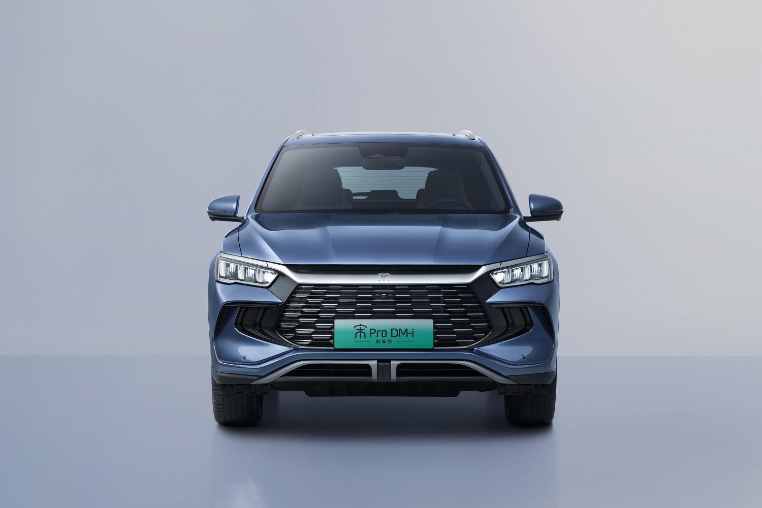 شاهد صور بي واي دي سونج برو 2025 الجديدة بتصميمها العصري صور بي واي دي سونج برو 2025 10