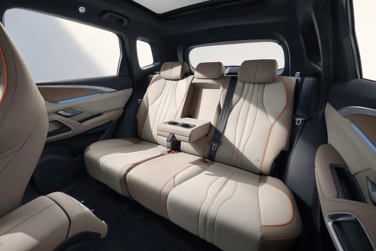 شاهد صور بي واي دي سونج برو 2025 الجديدة بتصميمها العصري صور بي واي دي سونج برو 2025 8