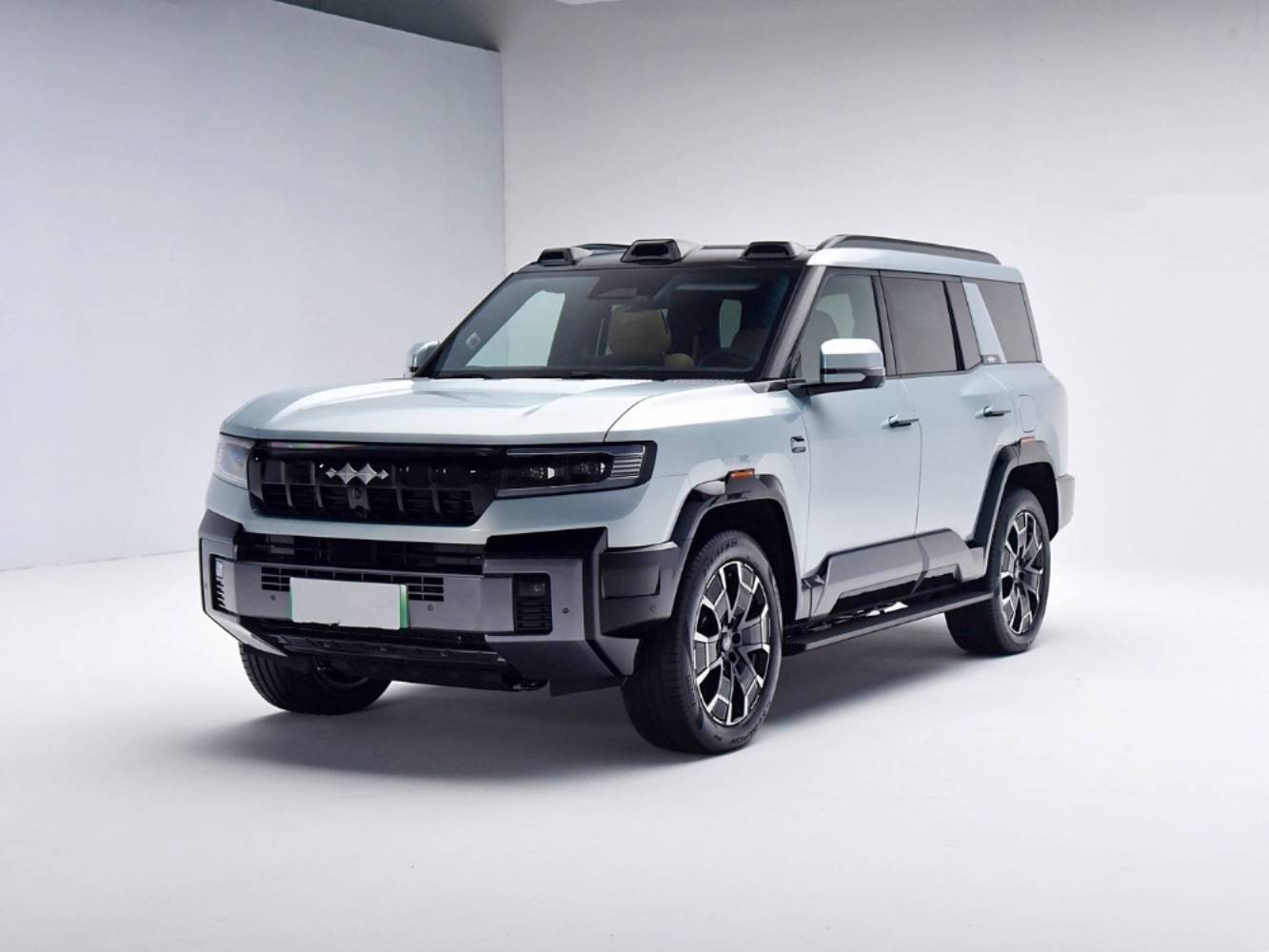 صور بي واي دي ليوبارد 8 2025.. SUV المستقبل بتصميم وأداء مذهلين صور بي واي دي ليوبارد 8 2025 1