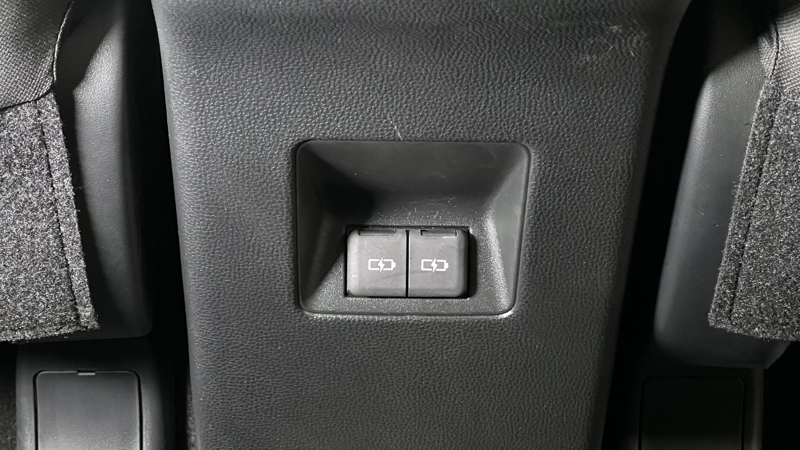 تويوتا انوفا 2026 11