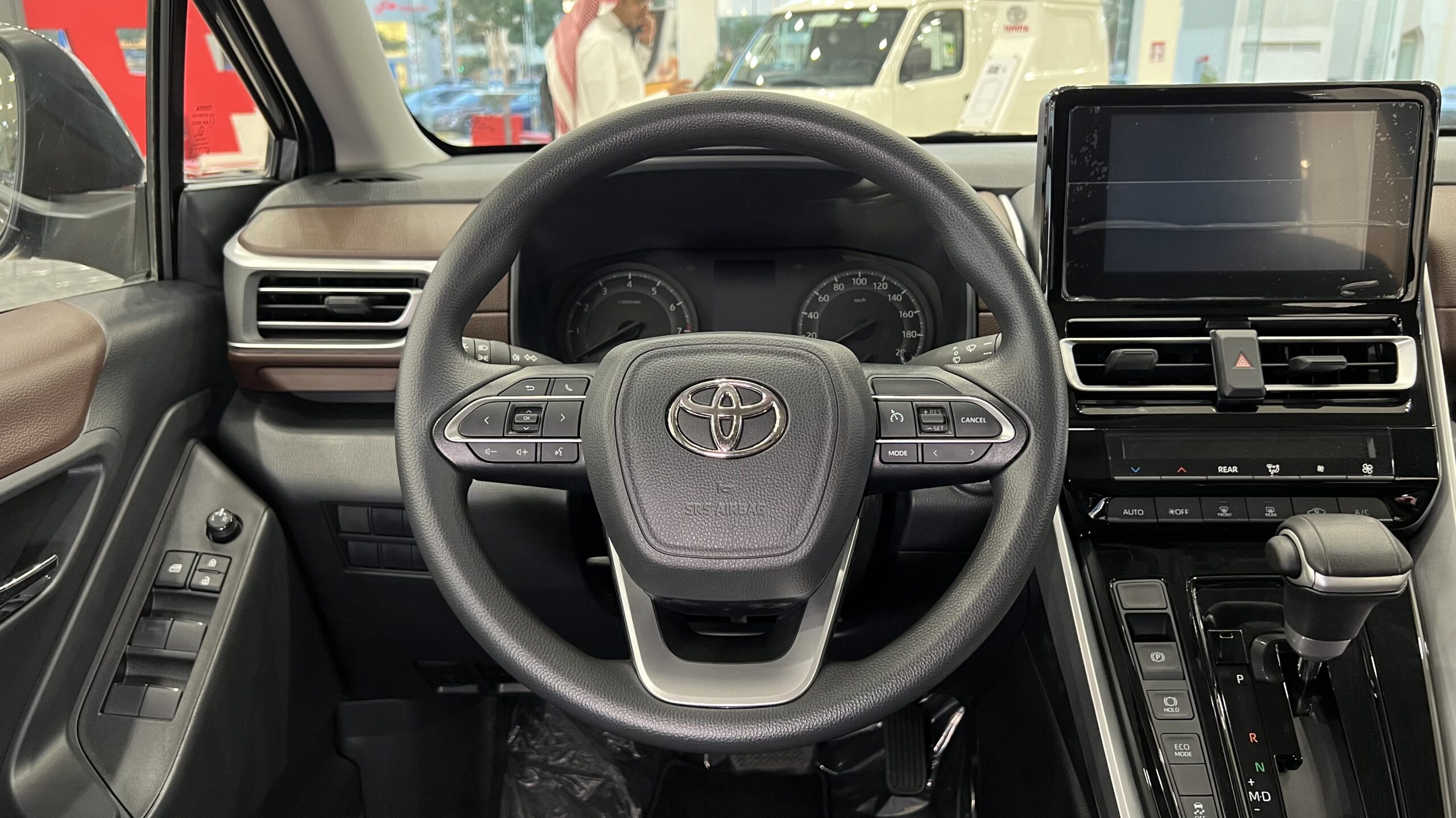 تويوتا انوفا 2026 14