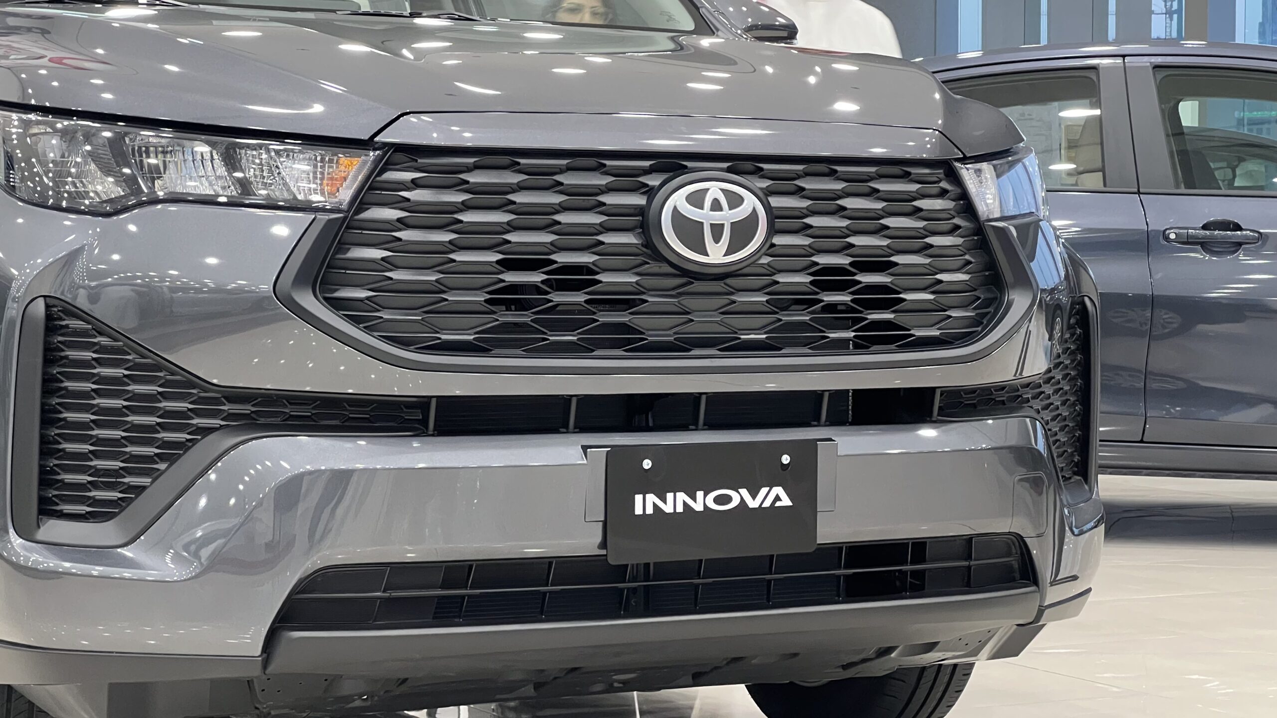 تويوتا انوفا 2026 43
