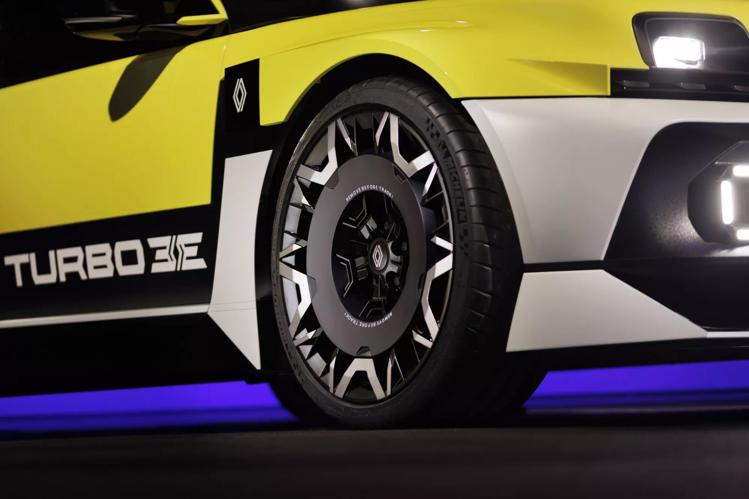 رينو-5-المربع-نت-4