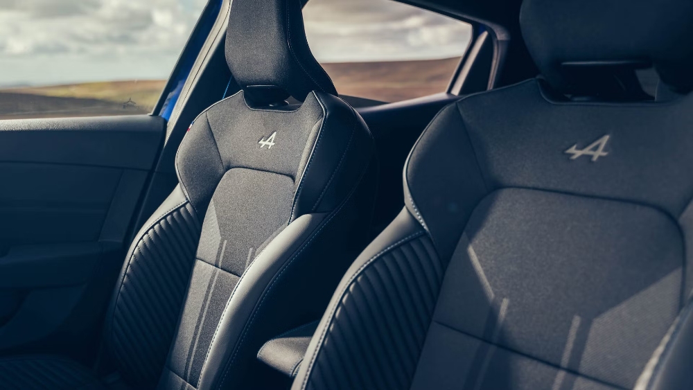 مواصفات رينو كليو 2025: أداء الهايبرد مع الكفاءة وأهم تقنيات الهاتشباك الفرنسية مواصفات رينو كليو 2025: أداء الهايبرد مع الكفاءة وأهم تقنيات الهاتشباك الفرنسية 6