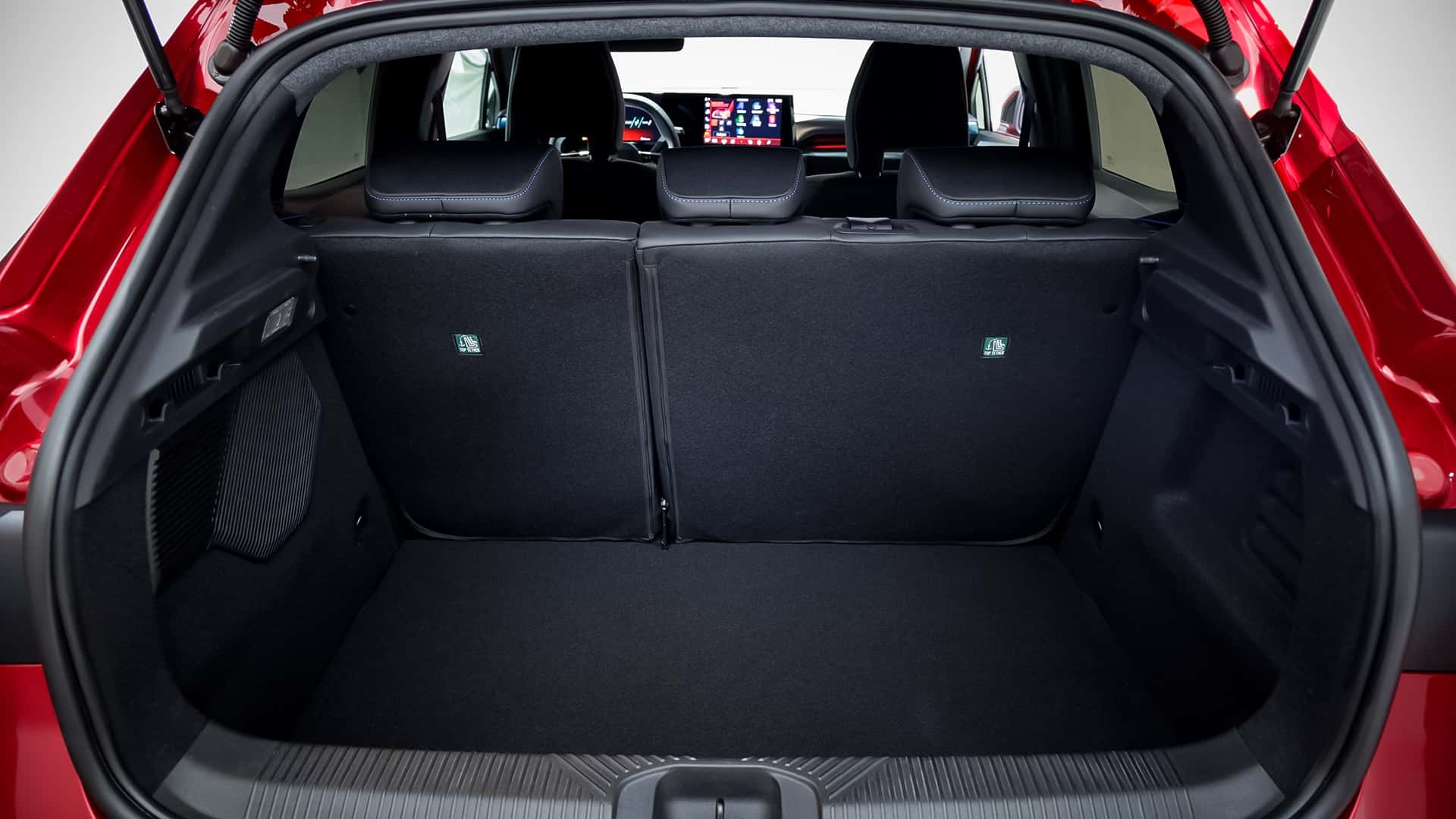 صور رينو كليو 2026: الجيل الجديد الأكثر أناقة وكفاءة من الأيقونة الفرنسية 22