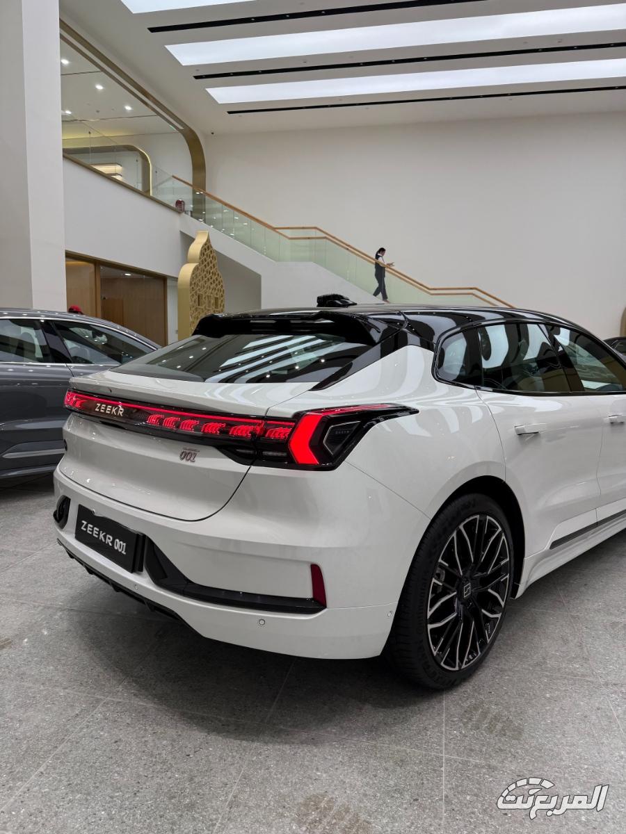 زيكر 001 2025 كيف تميزت كسيارة لرجال الأعمال زيكر 001 2025 كيف تميزت كسيارة لرجال الأعمال 2