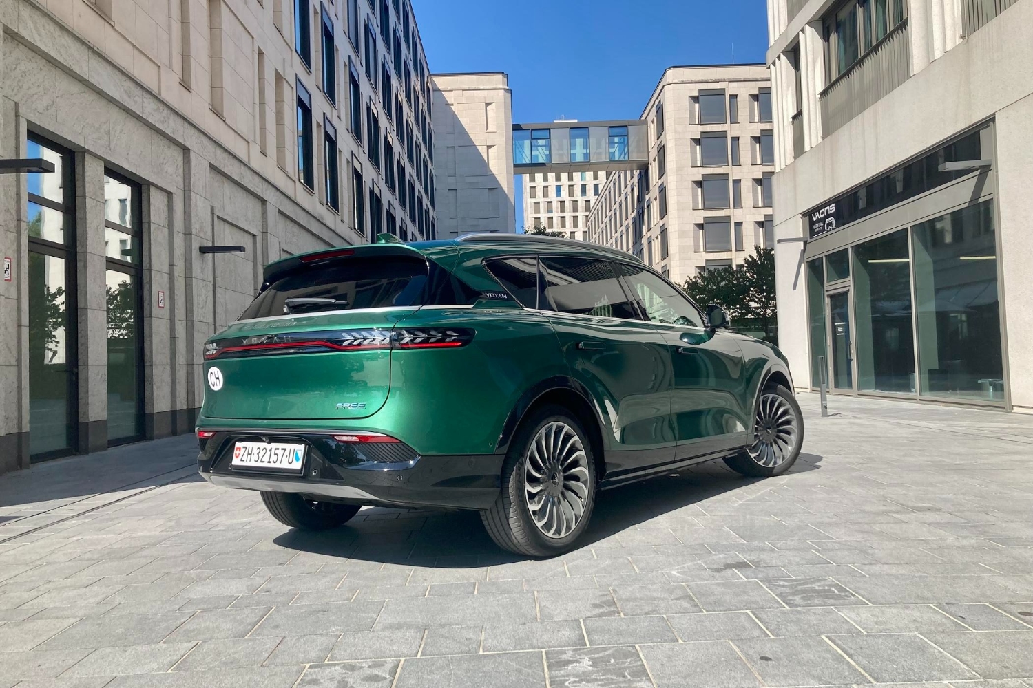 صور فويا فري 2025: استعراض شامل لتصميم وتقنيات الـ SUV الكهربائية صور فويا فري 2025: استعراض شامل لتصميم وتقنيات الـ SUV الكهربائية 2