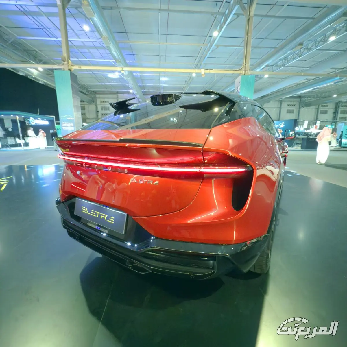 لوتس اليترا 2025.. أفخم SUV كهربائية بريطانية تنافس تيسلا موديل X لوتس اليترا 2025 10