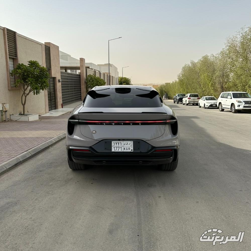 لوتس اليترا 2025.. أفخم SUV كهربائية بريطانية تنافس تيسلا موديل X لوتس اليترا 2025 24