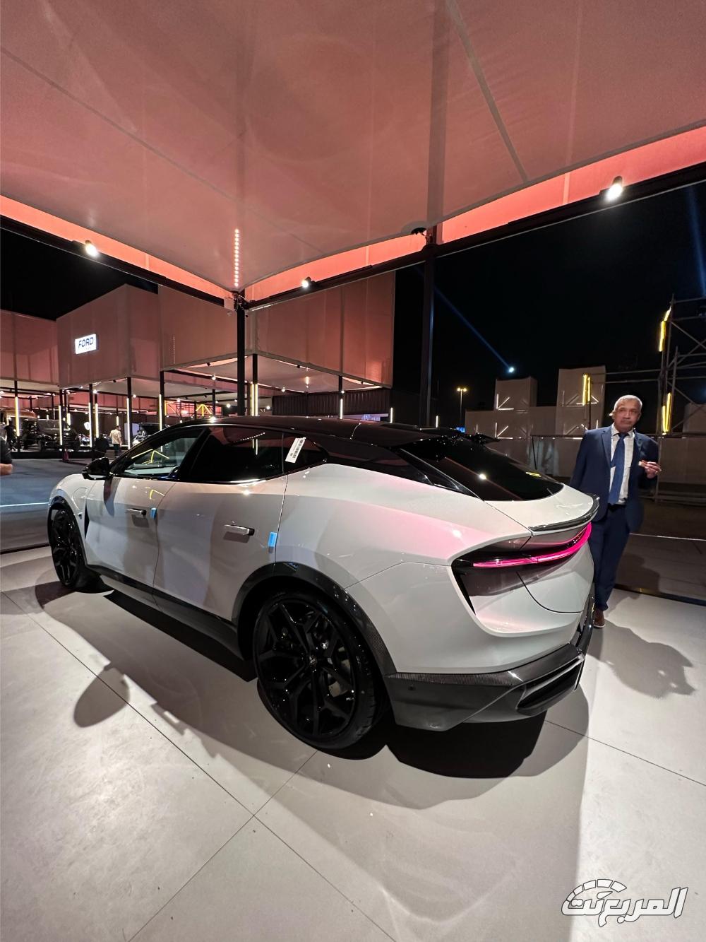 لوتس اليترا 2025.. أفخم SUV كهربائية بريطانية تنافس تيسلا موديل X لوتس اليترا 2025 32