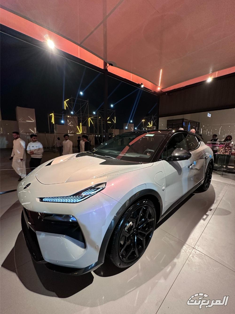 لوتس اليترا 2025.. أفخم SUV كهربائية بريطانية تنافس تيسلا موديل X لوتس اليترا 2025 33