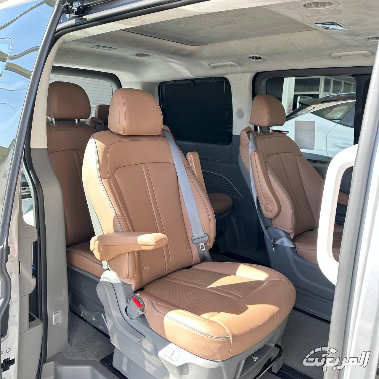 هيونداي ستاريا 2025 4