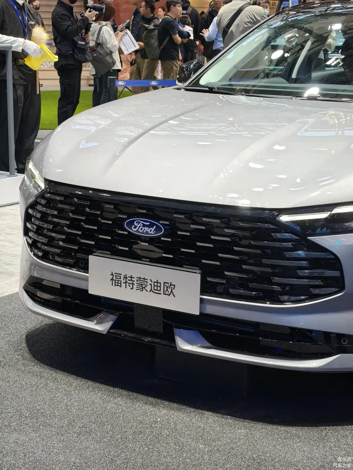 فورد تكشف الستار عن توروس 2026 الجديدة في الصين بتحديثات شاملة فورد تكشف الستار عن توروس 2026 الجديدة في الصين بتحديثات شاملة 6