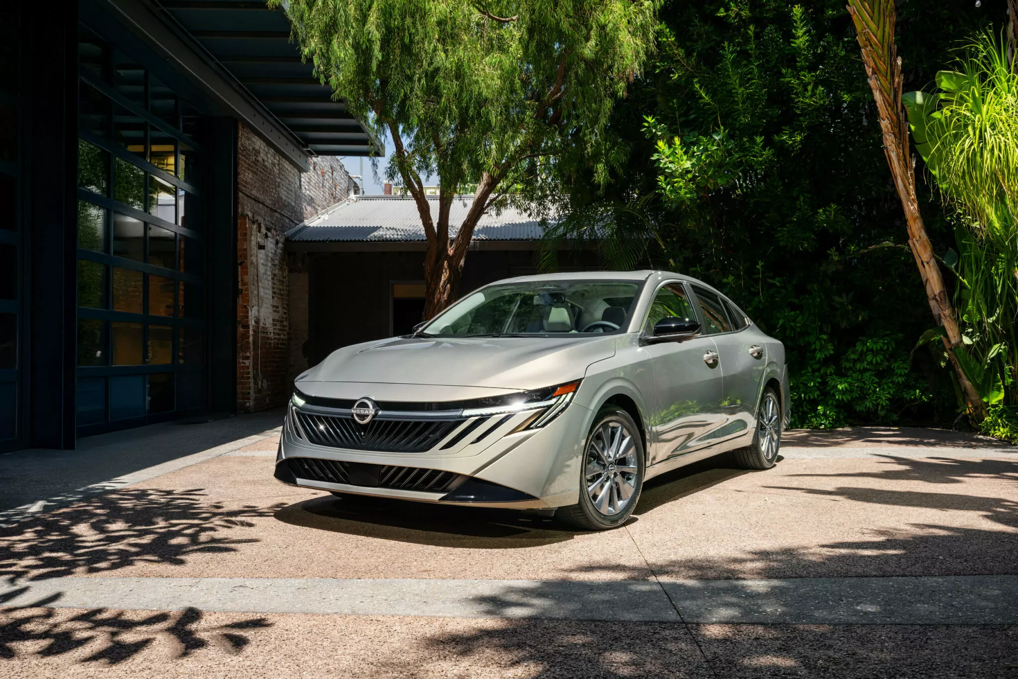 نيسان سنترا 2026 الجيل الجديد ينطلق في أمريكا والكشف عن الأسعار نيسان سنترا 2026 الجيل الجديد ينطلق في أمريكا والكشف عن الأسعار 11