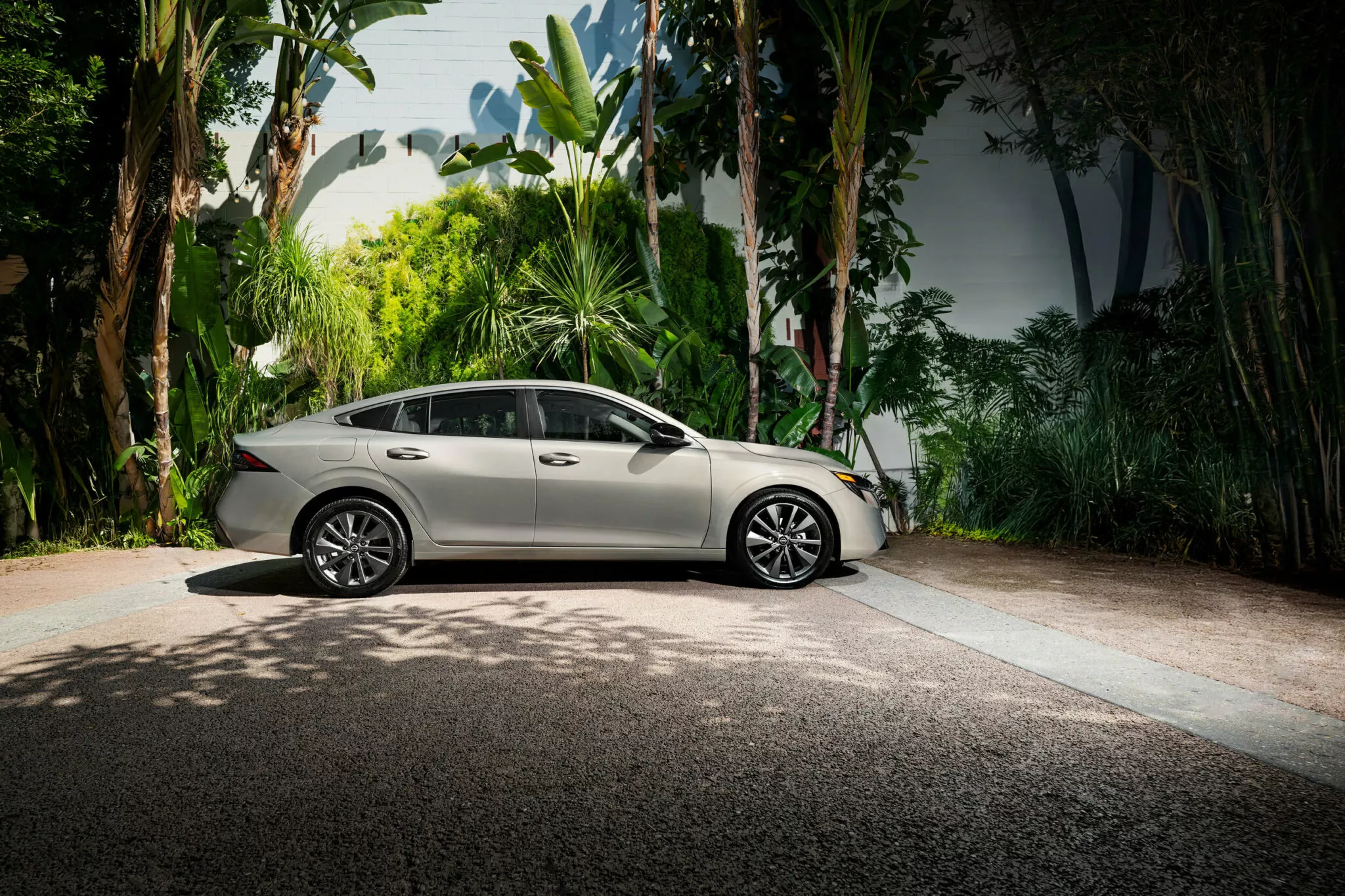 نيسان سنترا 2026 الجيل الجديد ينطلق في أمريكا والكشف عن الأسعار نيسان سنترا 2026 الجيل الجديد ينطلق في أمريكا والكشف عن الأسعار 5