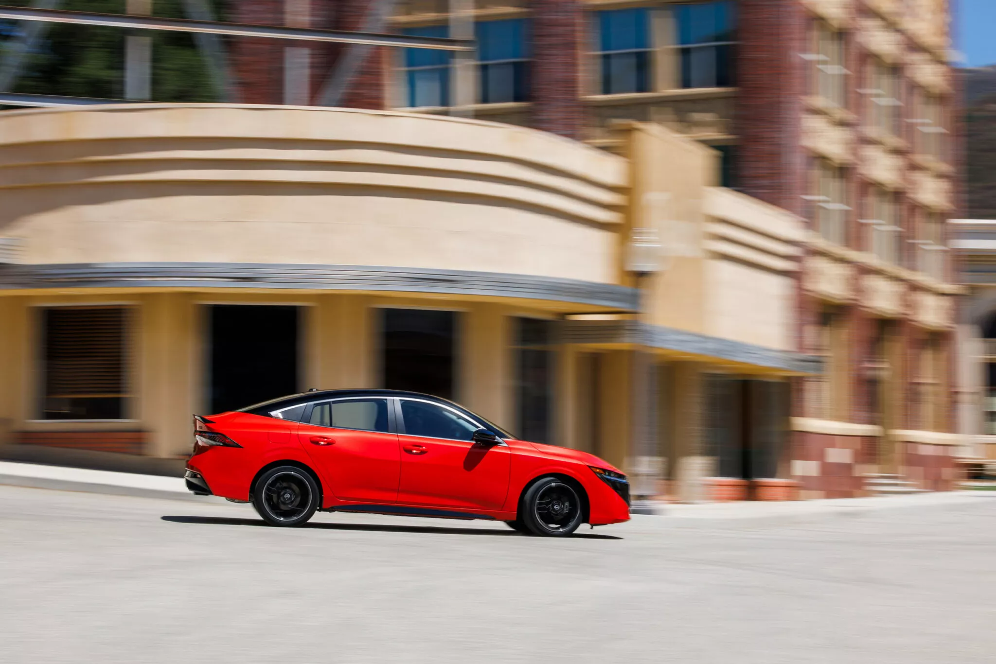 نيسان سنترا 2026 الجيل الجديد ينطلق في أمريكا والكشف عن الأسعار نيسان سنترا 2026 الجيل الجديد ينطلق في أمريكا والكشف عن الأسعار 14