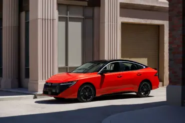 نيسان سنترا 2026 الجيل الجديد ينطلق في أمريكا والكشف عن الأسعار نيسان سنترا 2026 الجيل الجديد ينطلق في أمريكا والكشف عن الأسعار