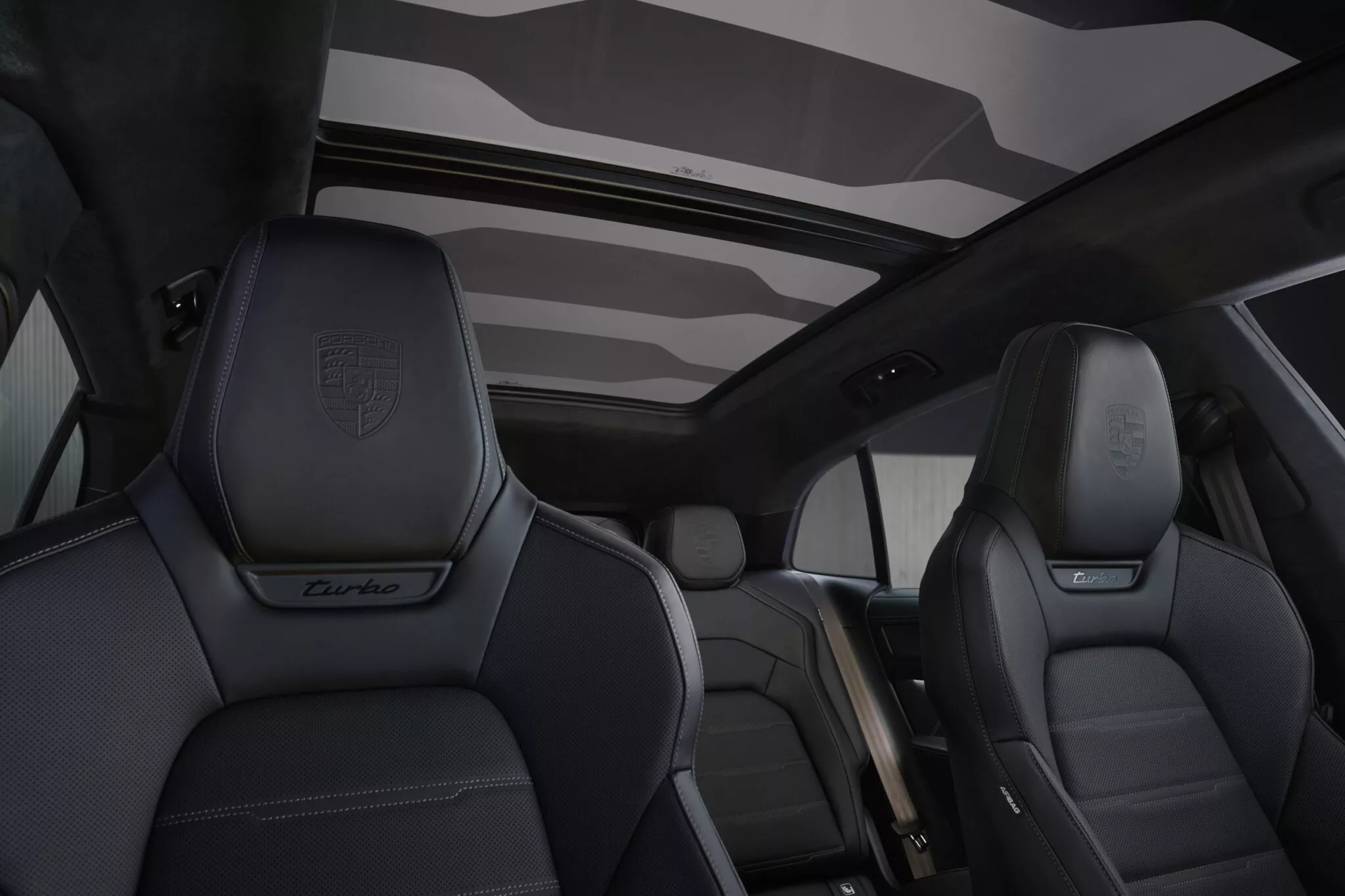 بورش كايين الكهربائية 2026 هي أقوى سيارة إنتاجية في تاريخ العلامة 4