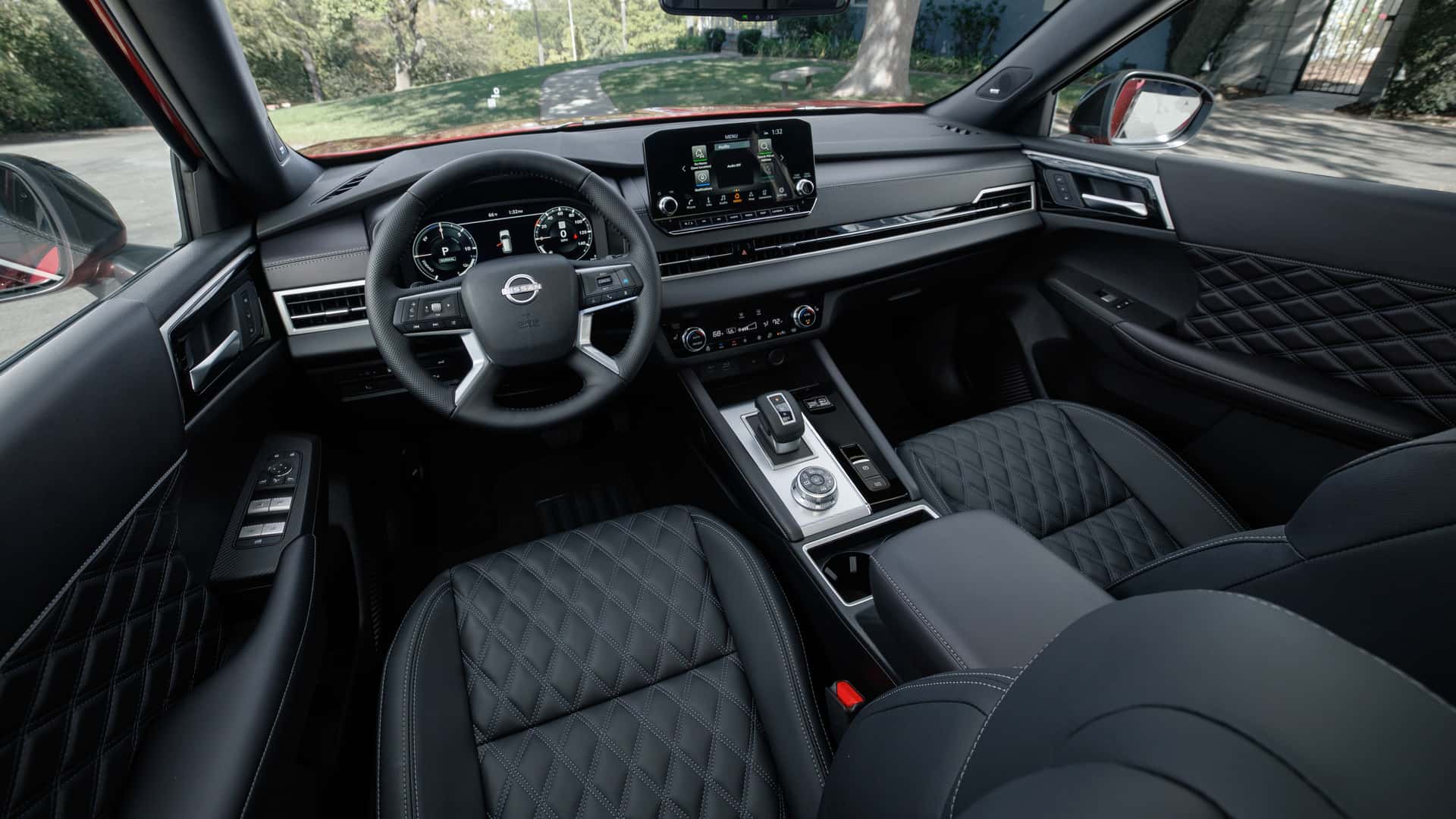 نيسان تكشف عن اكس تريل هايبرد 2026 الجديدة بمحرك وتقنيات اوتلاندر 16