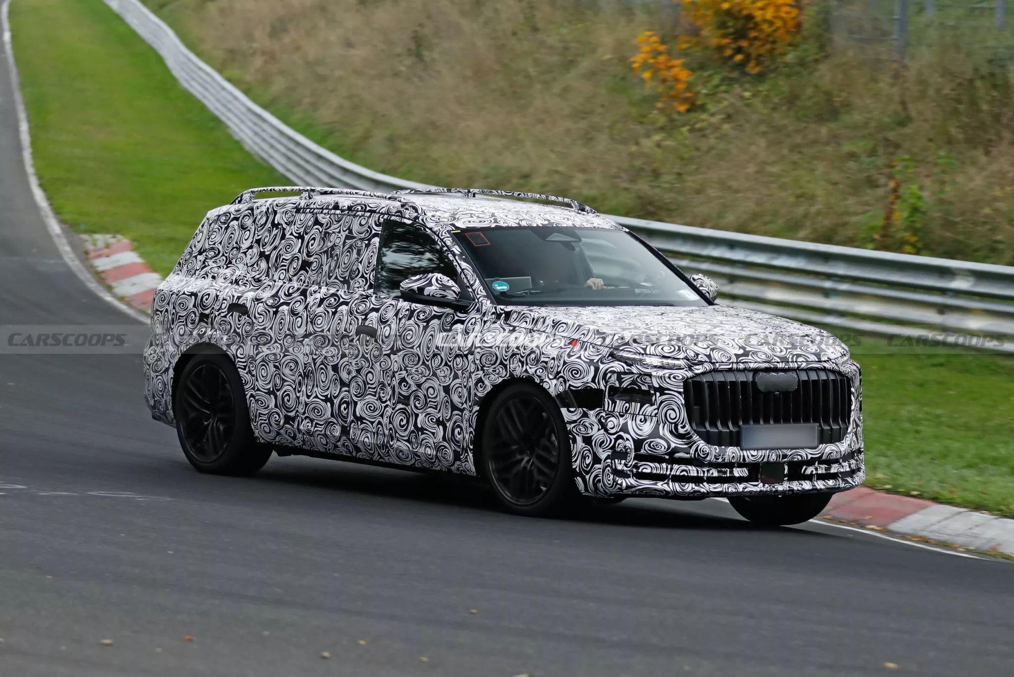 اودي تستعد لمنافسة مايباخ بسيارة Q9 Horch الأفخم في تاريخها اودي تستعد لمنافسة مايباخ بسيارة Q9 Horch الأفخم في تاريخها 4