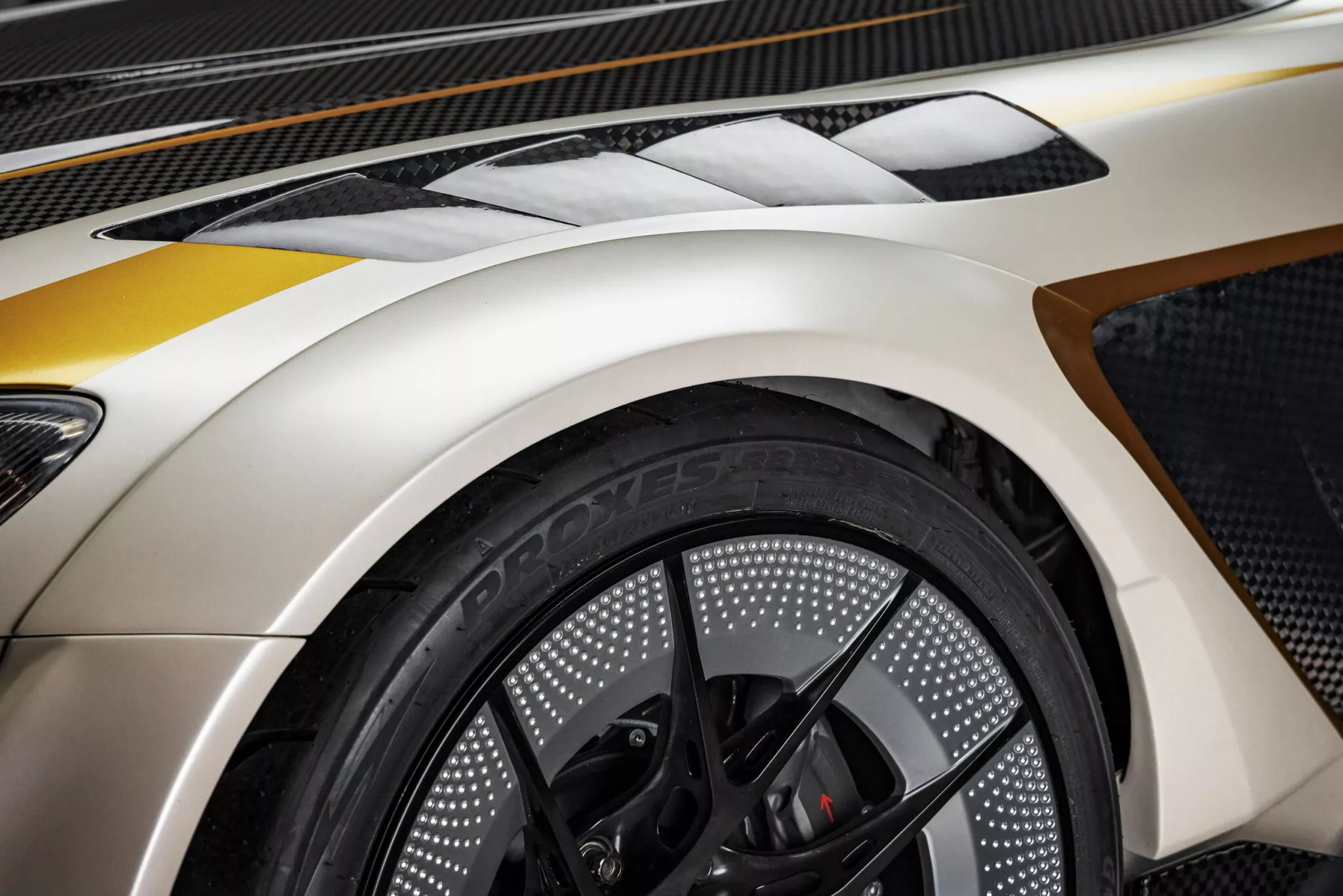 هوندا S2000 الأيقونية تعود للحياة في إصدار عصري معدل في معرض SEMA هوندا S2000 الأيقونية تعود للحياة في إصدار عصري معدل في معرض SEMA 15