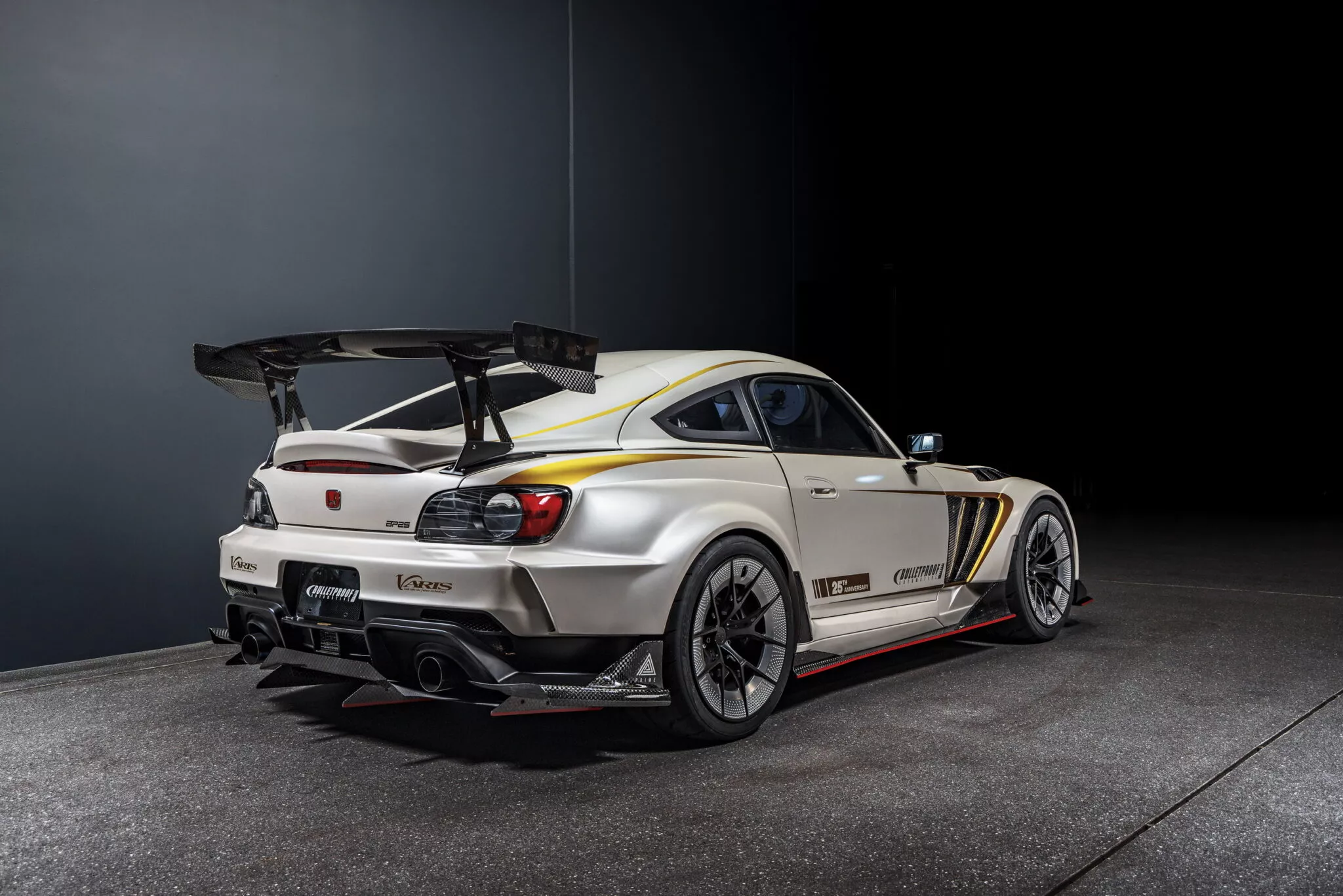 هوندا S2000 الأيقونية تعود للحياة في إصدار عصري معدل في معرض SEMA هوندا S2000 الأيقونية تعود للحياة في إصدار عصري معدل في معرض SEMA 9