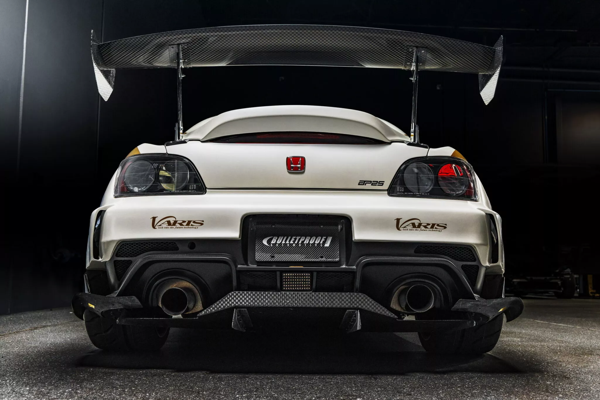 هوندا S2000 الأيقونية تعود للحياة في إصدار عصري معدل في معرض SEMA هوندا S2000 الأيقونية تعود للحياة في إصدار عصري معدل في معرض SEMA 11