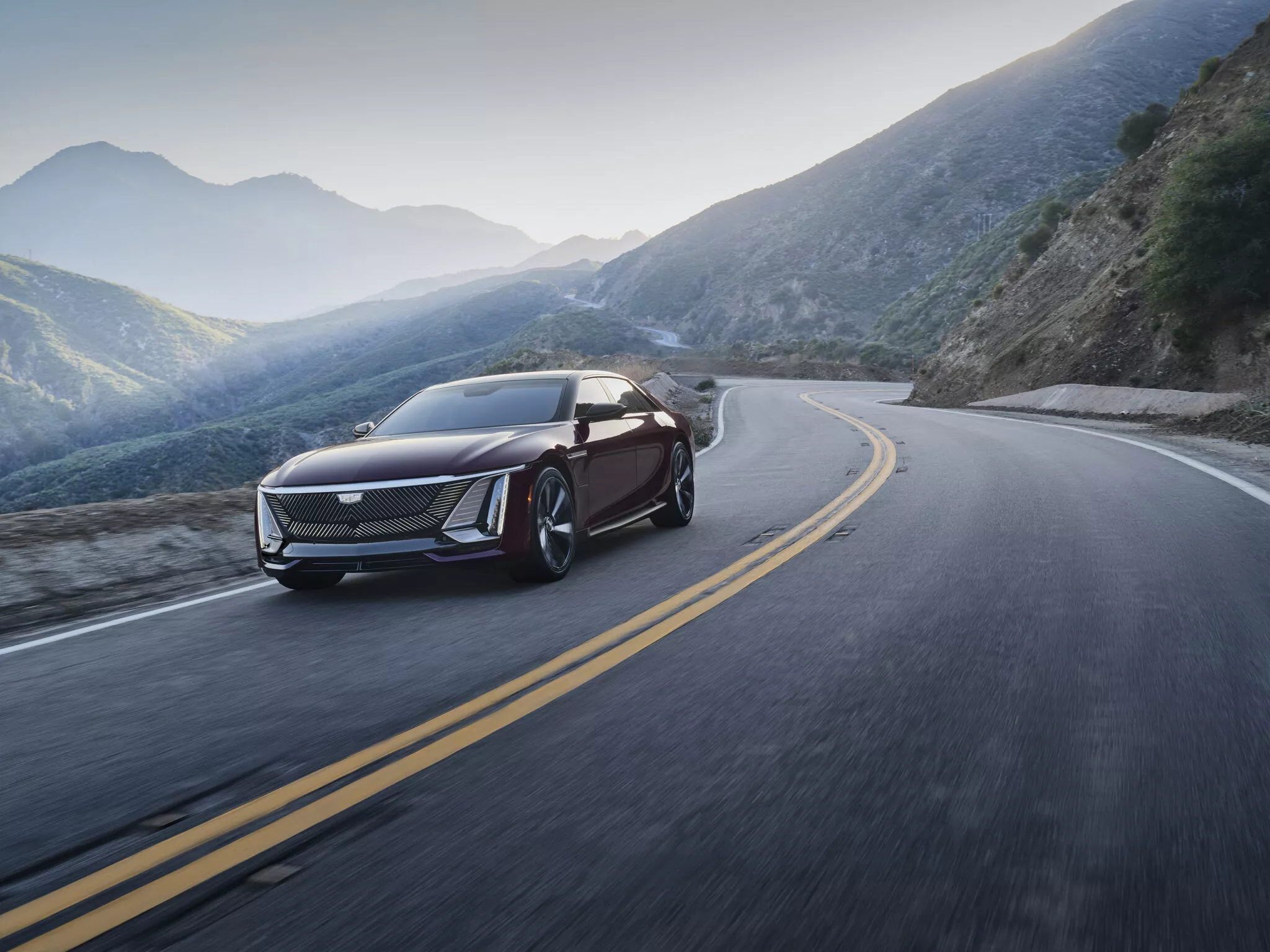 كاديلاك ترفع سعر سيليستيك الأغلى في تاريخها لمستوى مفاجئ في 2026 6