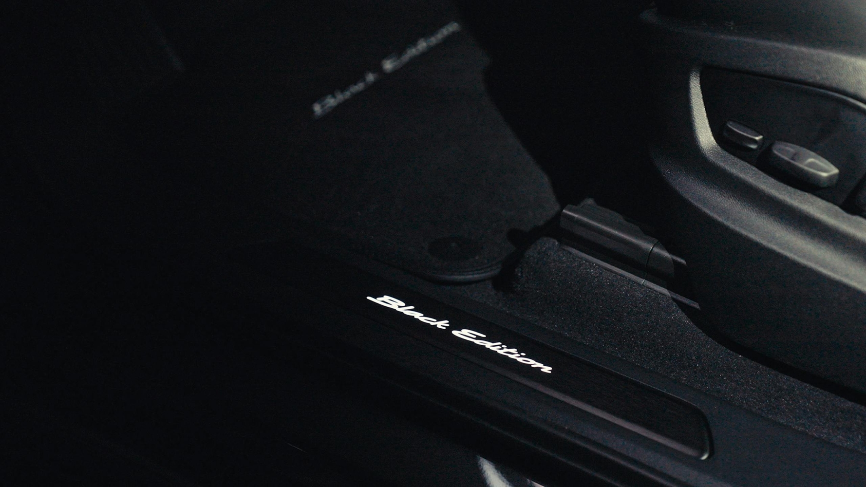 بورش-تايكان-المربع-نت-18-10