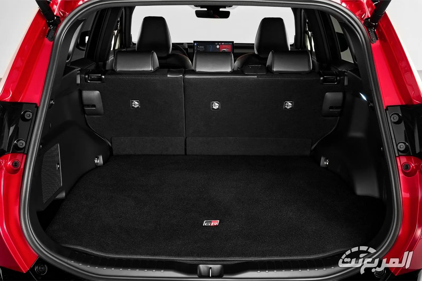 تويوتا راف 4 2026.. قوة المستقبل في عالم الـSUV تويوتا راف 4 2026 37